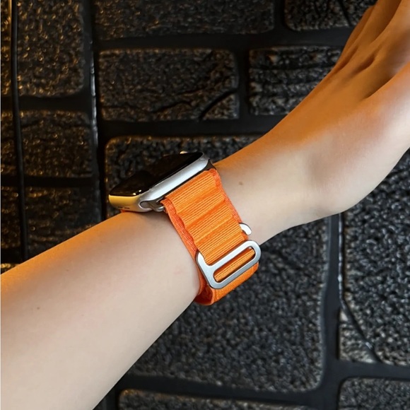 NEW ORANGE Loop Adjustable Strap for Apple Watch - Picture 4 of 10